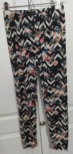 Derek heart leggings.